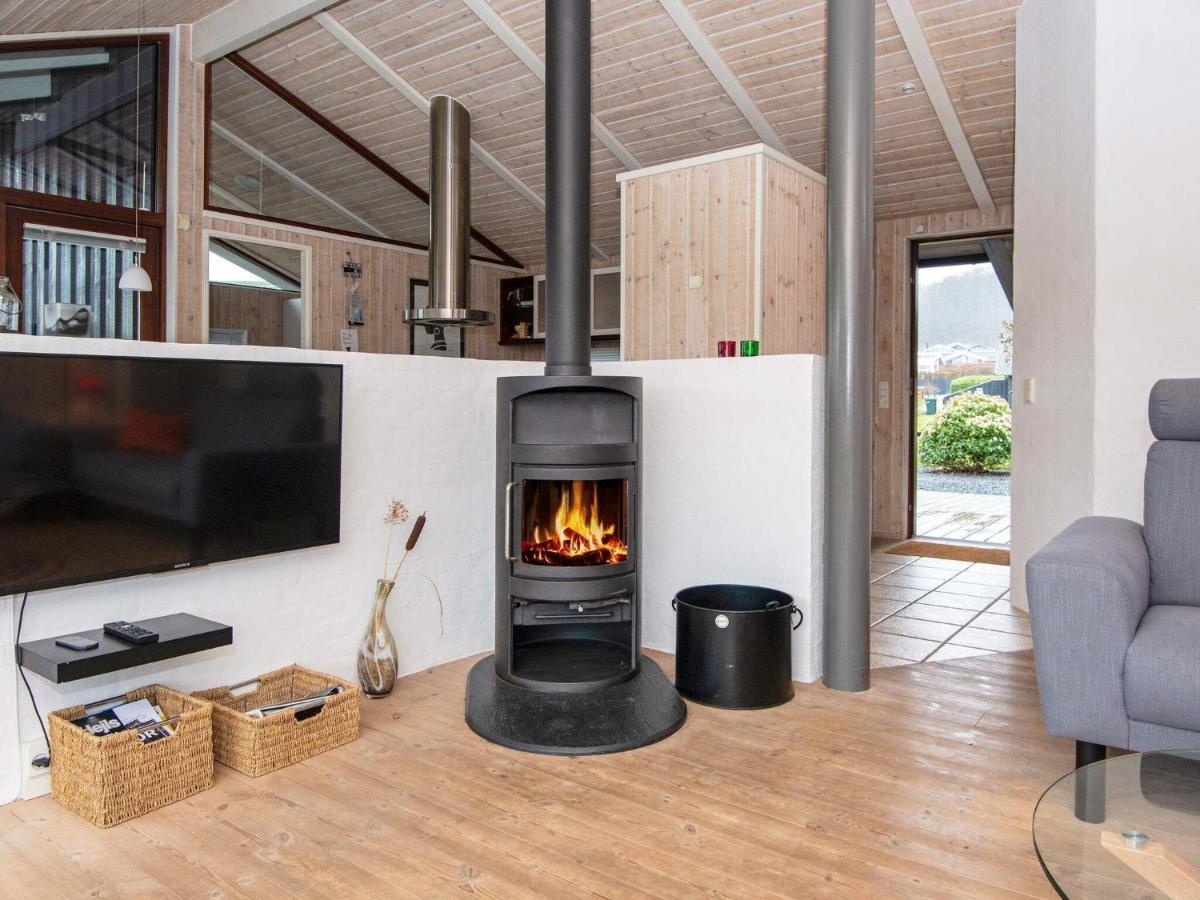 7 Person Holiday Home In Sj Lund Sjolund ภายนอก รูปภาพ